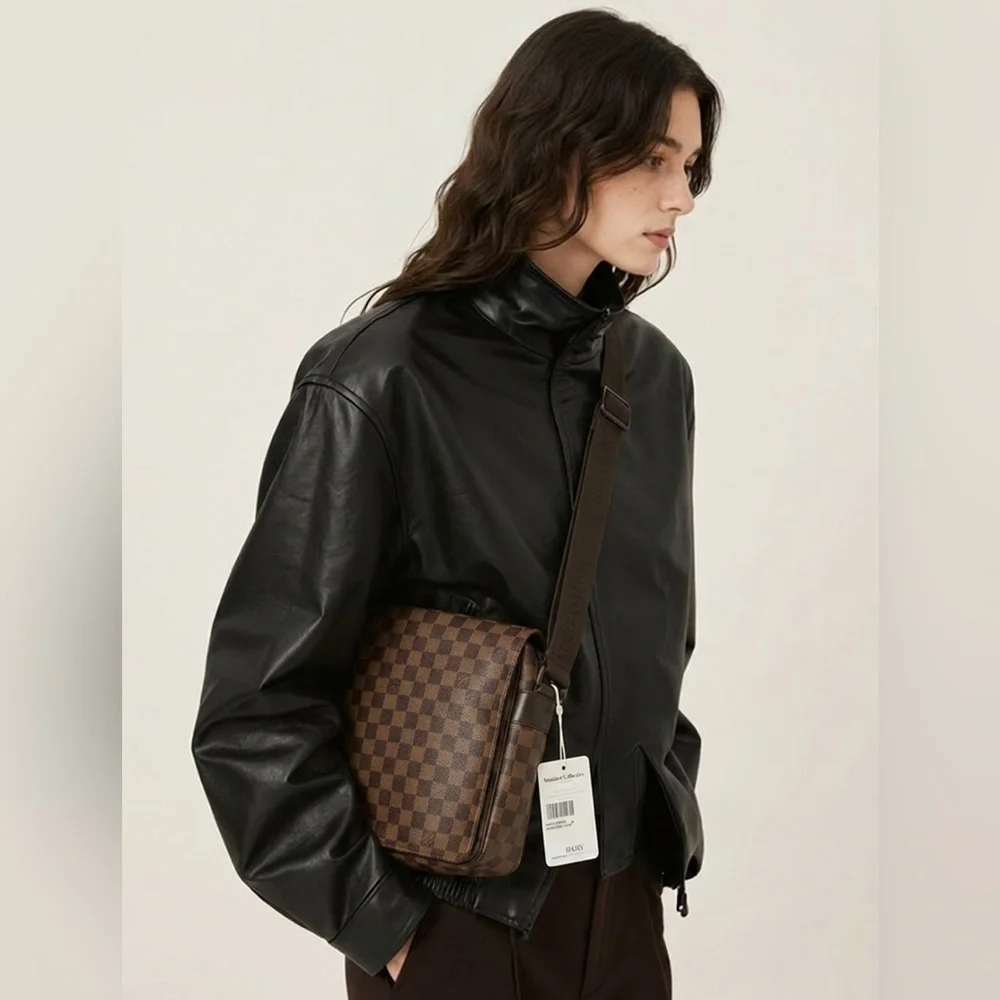 Pre-Love Louis Vuitton Naviglio Messenger Bag in the iconic Damier Ebene